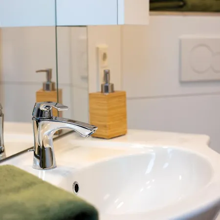 Queensize Bett & Netflix Zentral *