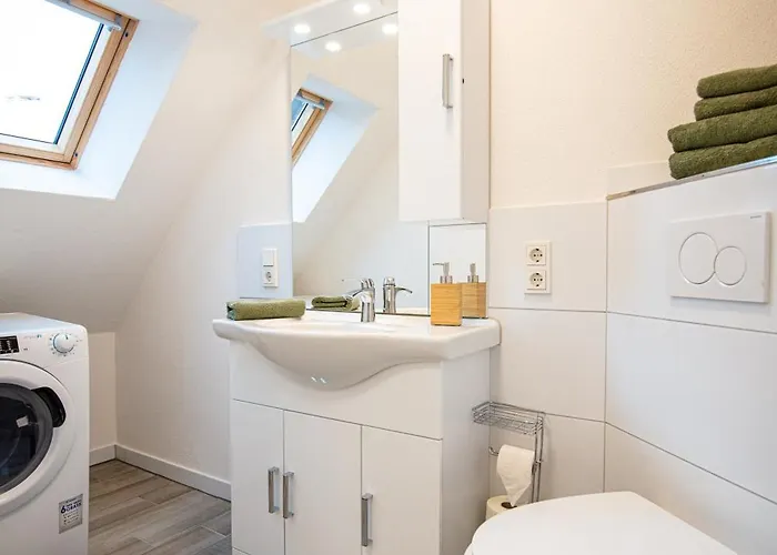 Queensize Bett & Netflix Zentral * Idar-Oberstein